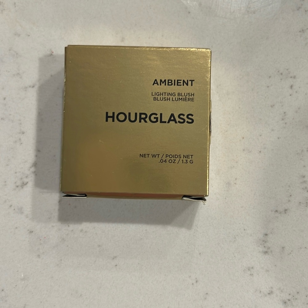 Hourglasss Ambient Lighting Blush in Luminous Flush (mini size)